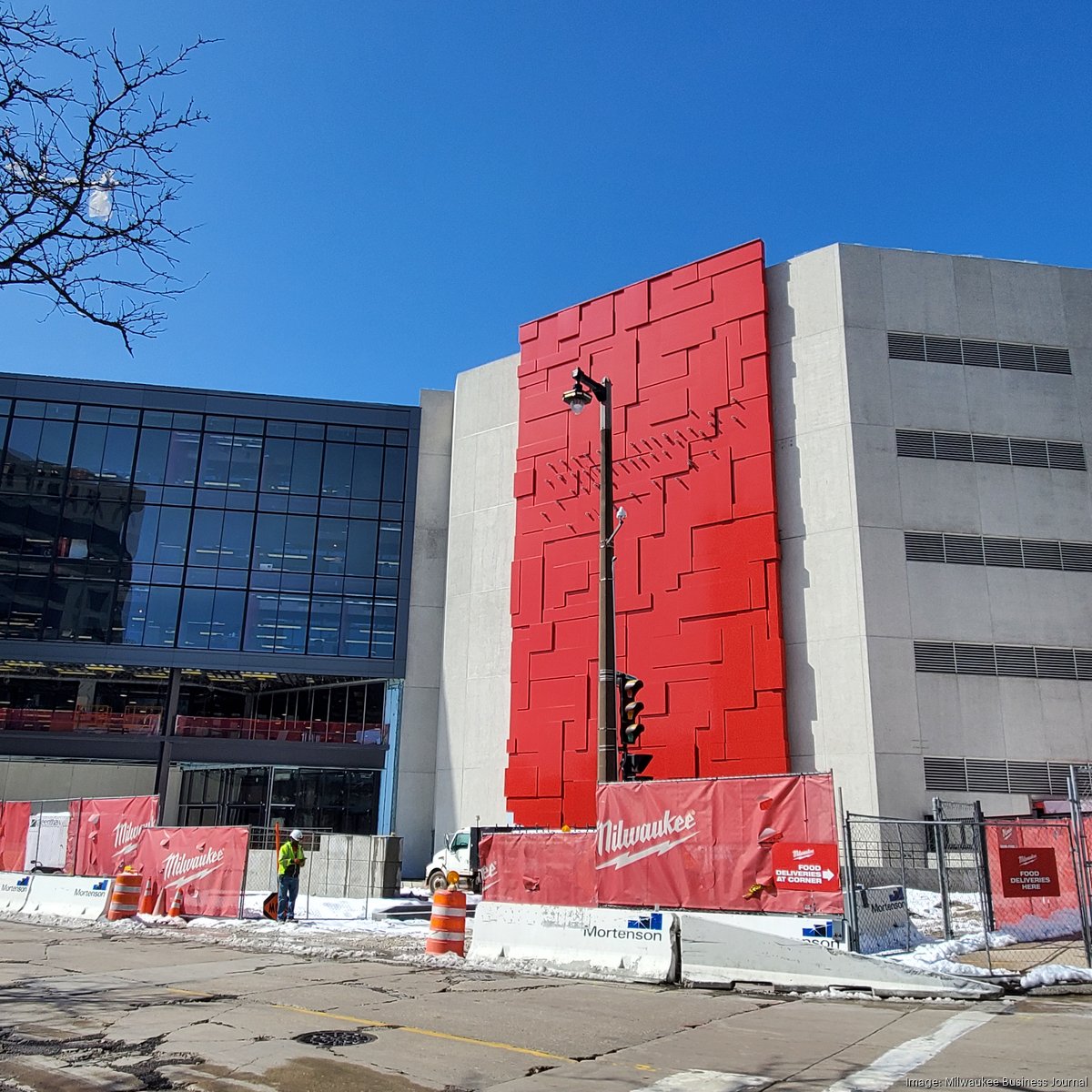 Milwaukee Tool celebrates milestone in downtown office project