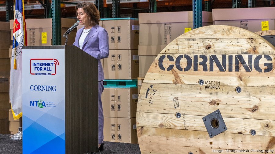 Corning Optical Communications Hickory Cable Facility Corning unveils cable manufacturing campus in Hickory - Charlotte