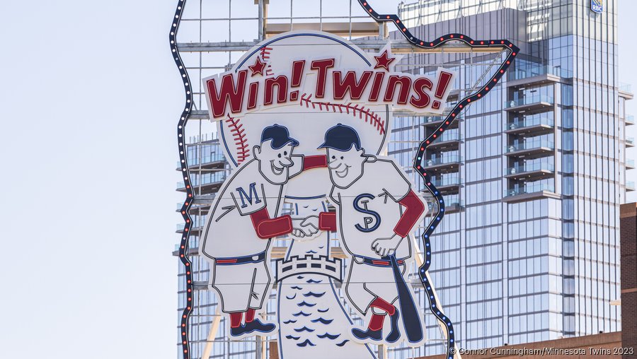 Target Field Staff Places Paper Bags over Minnie and Paul's Heads -  Intentional Balk - Twins Daily