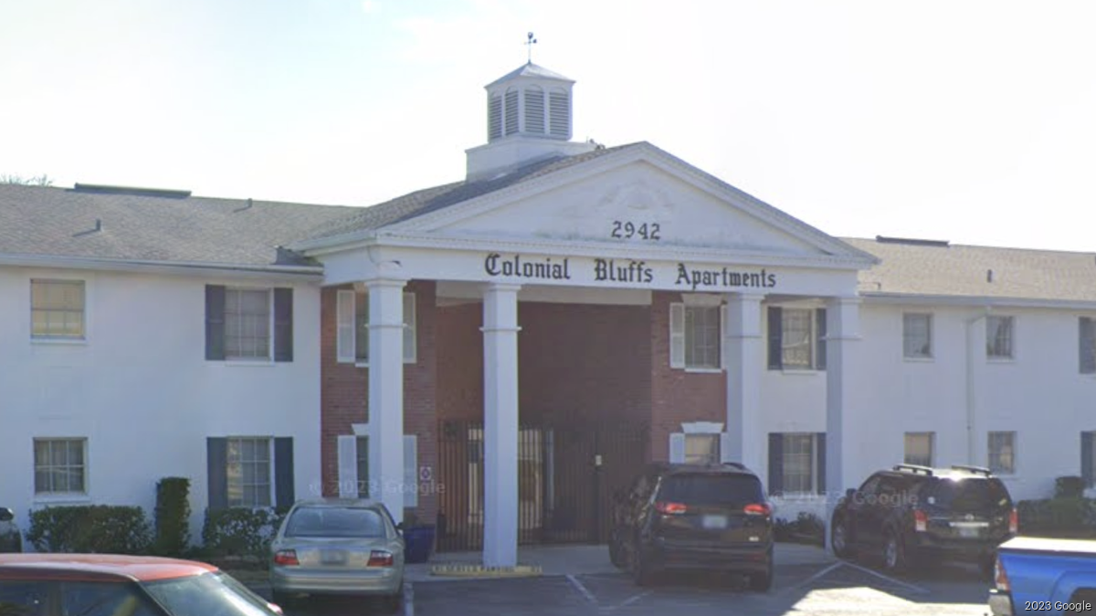 Belleair Bluffs apartments near the intracoastal sell for 9 million