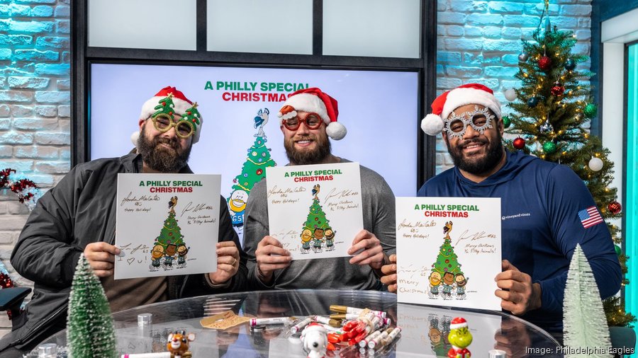 Philadelphia Eagles linemen belt holiday hits on 'Philly Special