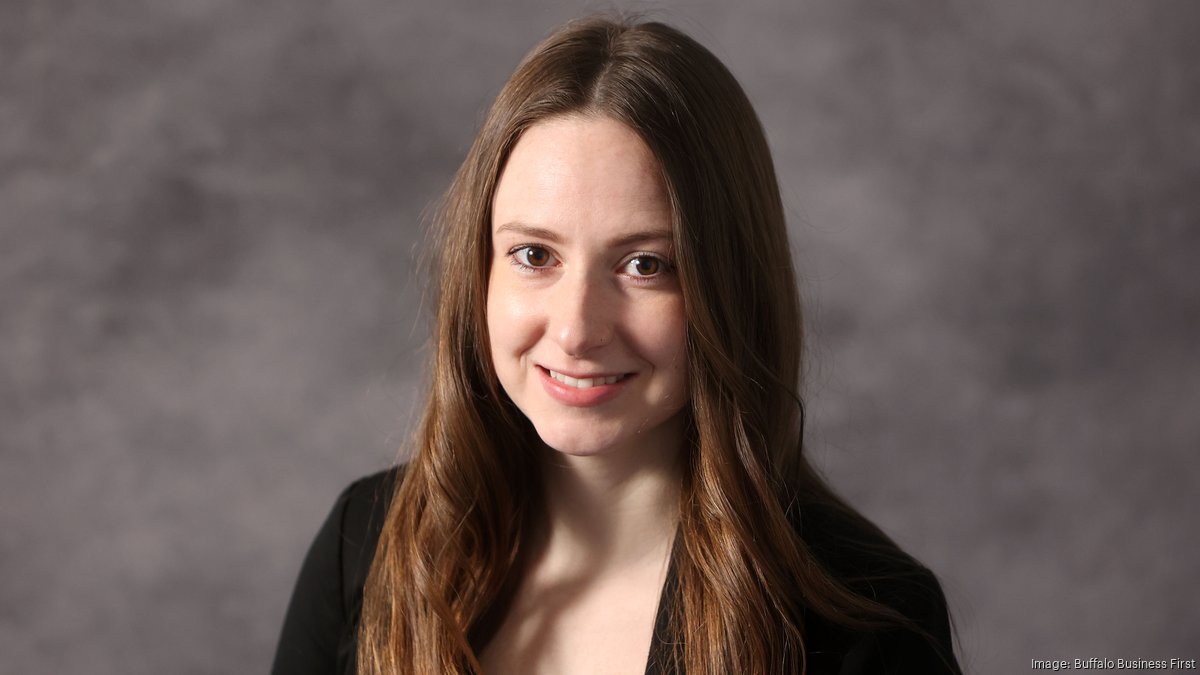 Kristin Re' of Lumsden McCormick CPA named a Buffalo Business First 30