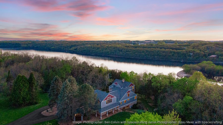 St. Croix riverfront home inside Kinnickinnic State Park near Prescott