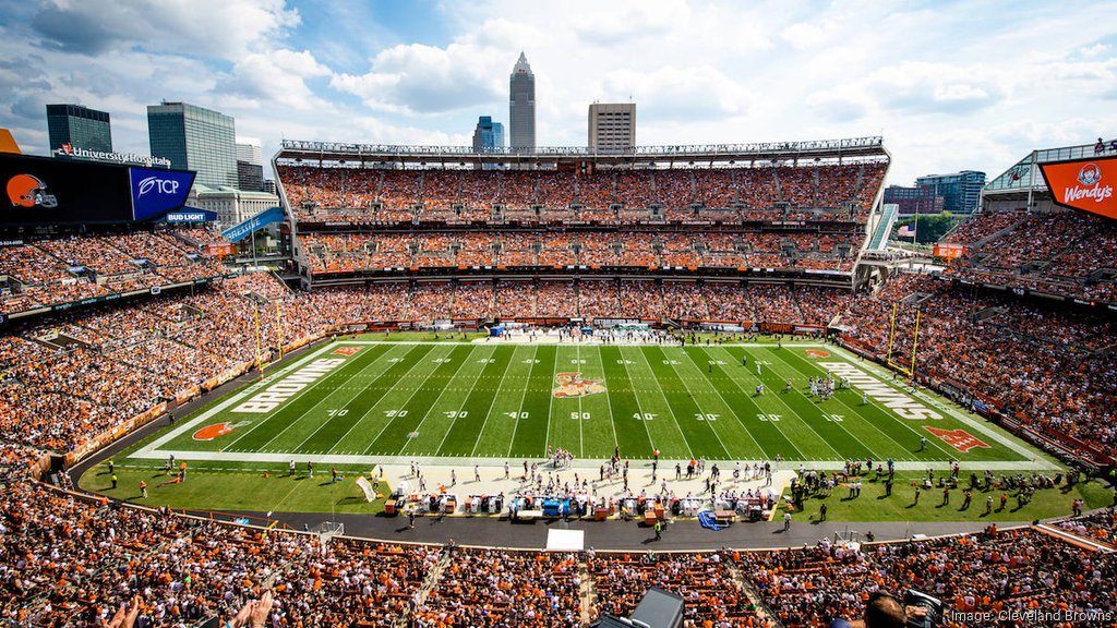 FirstEnergy signs begin to come off of Cleveland Browns Stadium