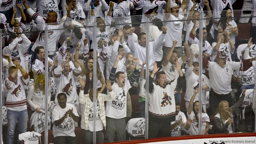 Coyotes to remain at Mullett Arena in Tempe for 2023–24 season
