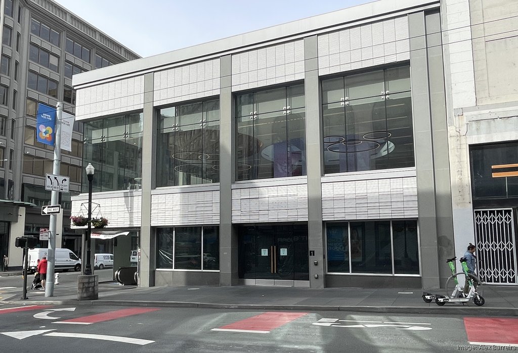 T-Mobile ditches Union Square flagship store - San Francisco