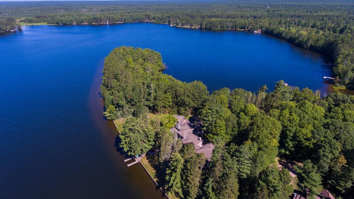 Dream Cabin Northern Wisconsin estate listing for 5.7 million Minneapolis / St. Paul