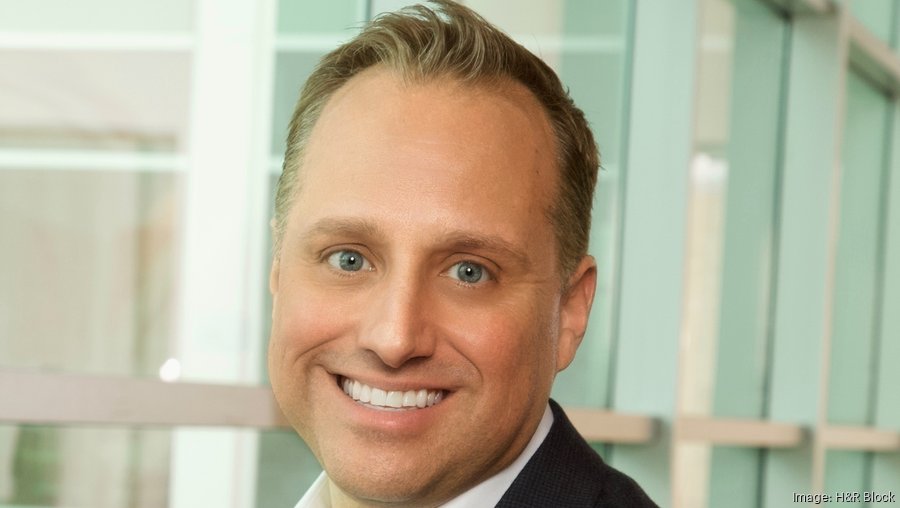 H&R Block names Darling to succeed Moretti as leader of U.S. retail