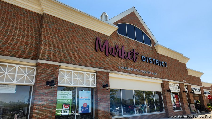 Sawmill Road Giant Eagle wraps its Market District conversion