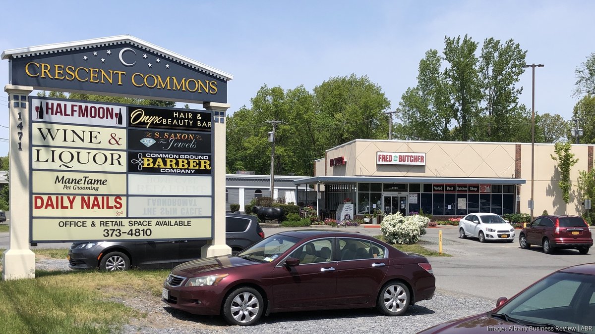 Halfmoon's Crescent Commons on Route 9 to get apartments Albany