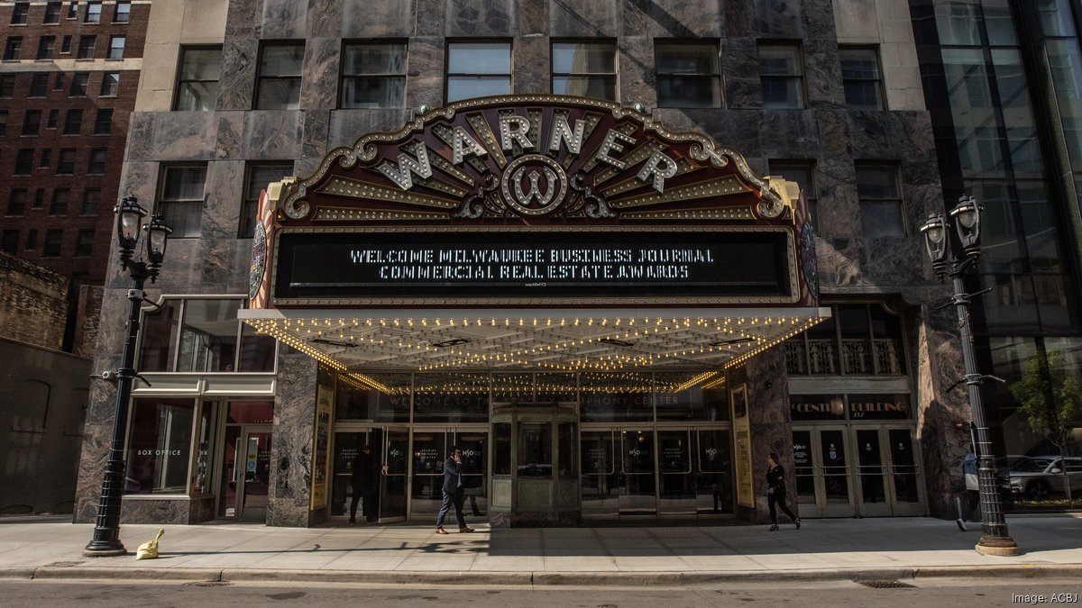 Real estate execs help honor top Milwaukeearea projects Slideshow