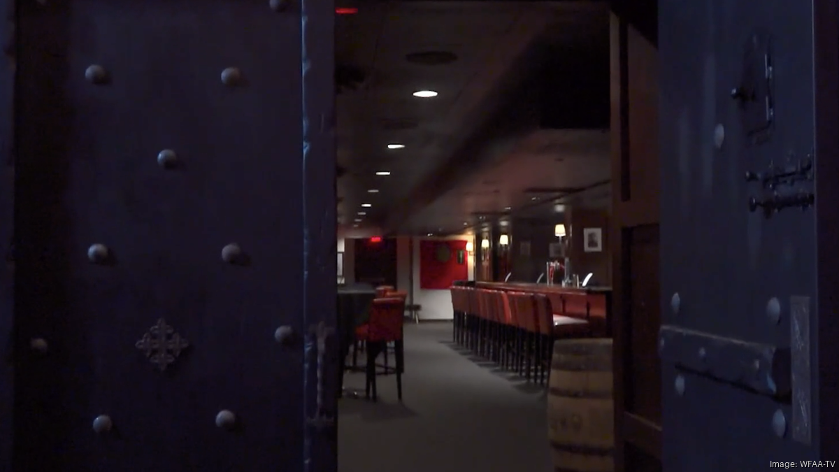 Speakeasy Devil's Back Porch recalls Bonnie and Clyde's ominous past ...