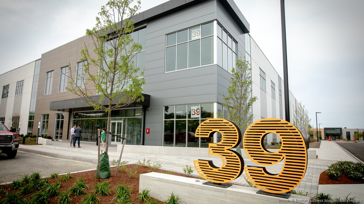 Metal manufacturer to build $1.3B 'gigafactory' in Mass., add 1,000 jobs