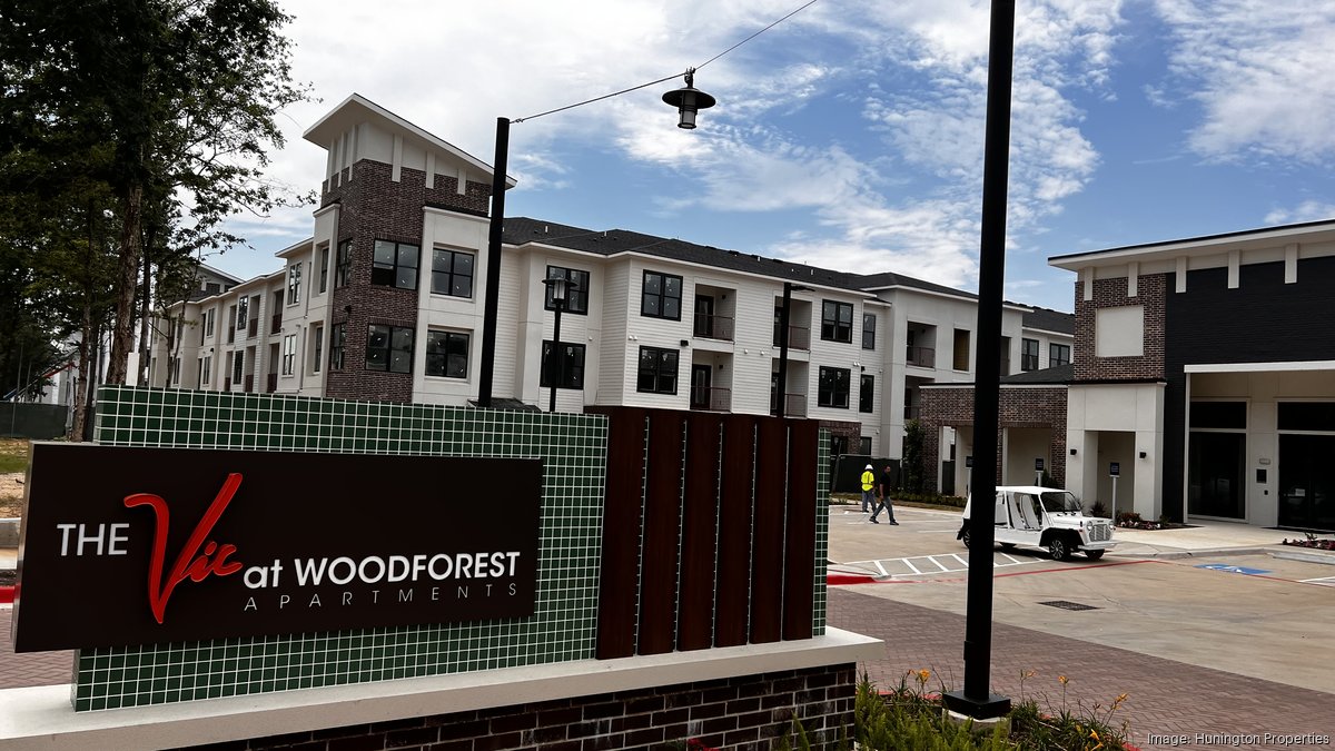 Vic at Woodforest apartments open in Woodforest masterplanned