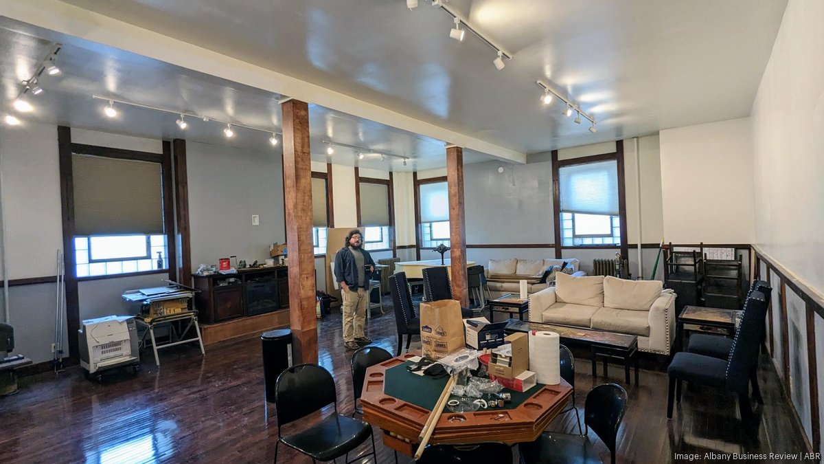 Schenectady artist studios latest project for Albany Barn Albany