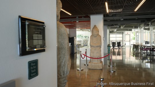 Lobo Rainforest Building statues