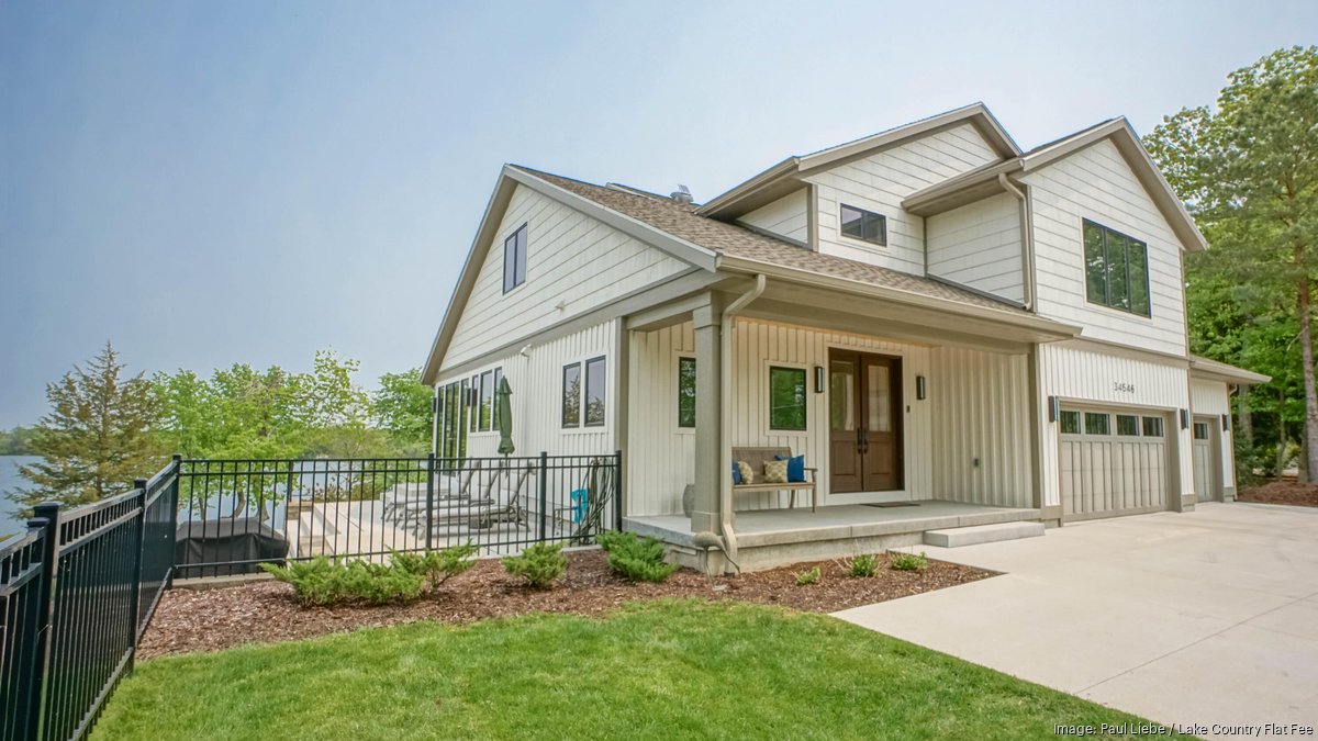 Oconomowoc lake house with heated pool, butterfly nursery listed for 4