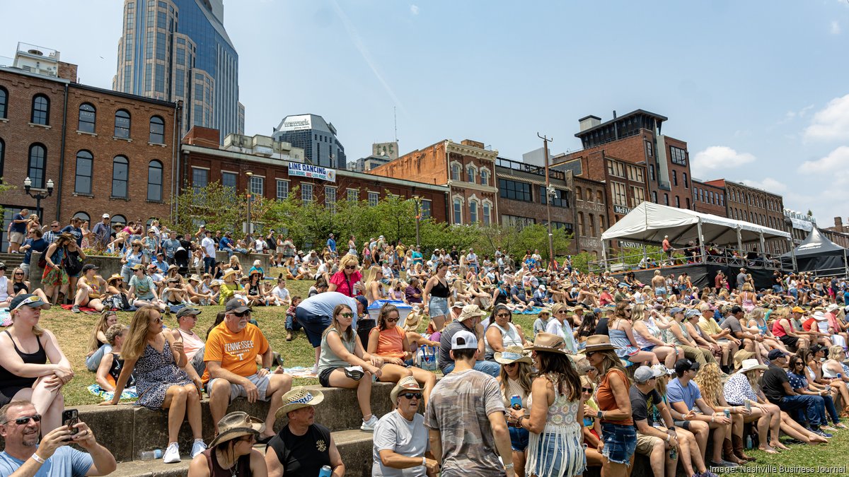 Photos CMA Fest returns to downtown Nashville for its 50th anniversary