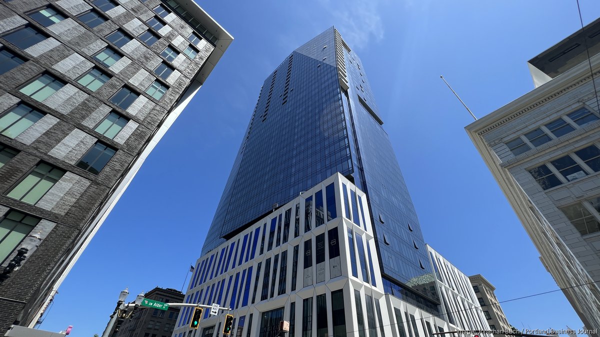 Davis Wright Tremaine LLP leases office at Portland RitzCarlton tower