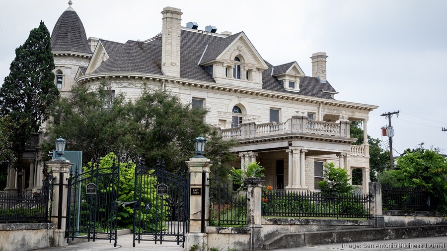 City Council approves zoning changes for Weston Urban hotel San