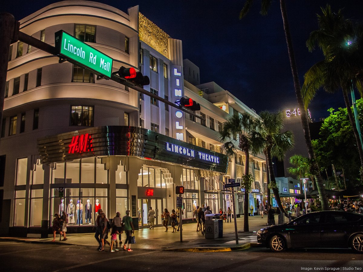 The Apple Store, Lincoln Road, Miami Beach., Kev Cook