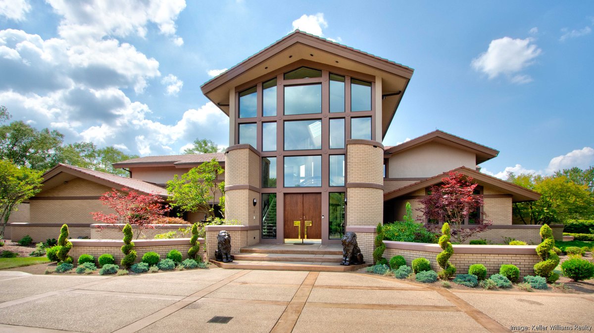 This home in Peters Township is for sale for 3.2M (photos
