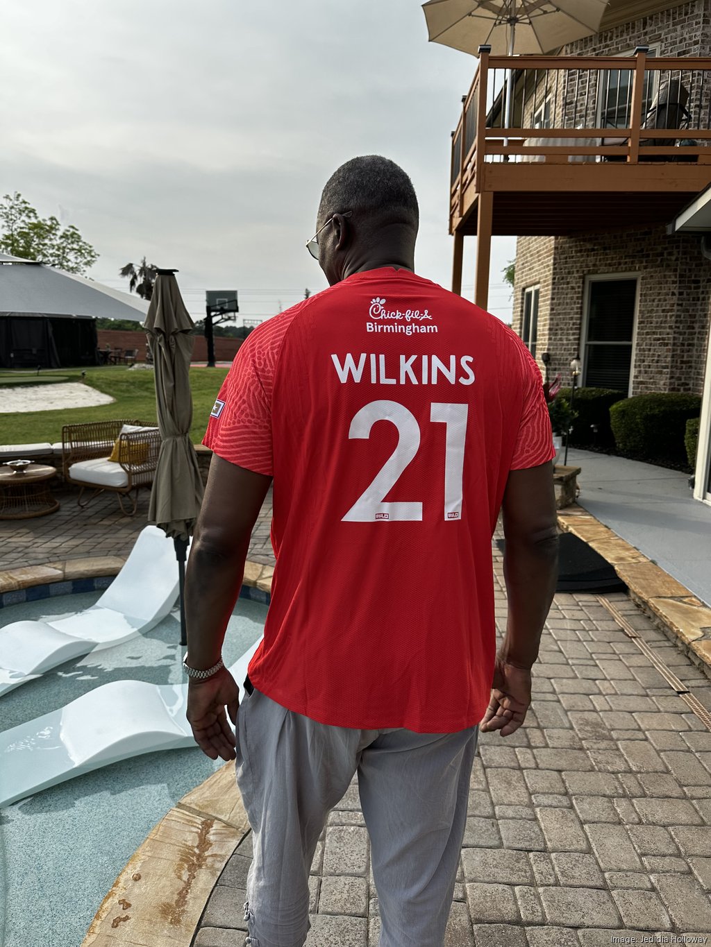 Dominique Wilkins Signs On As Investor With Real Estate Startup -  AtlantaFi.com, image size:1024x1365