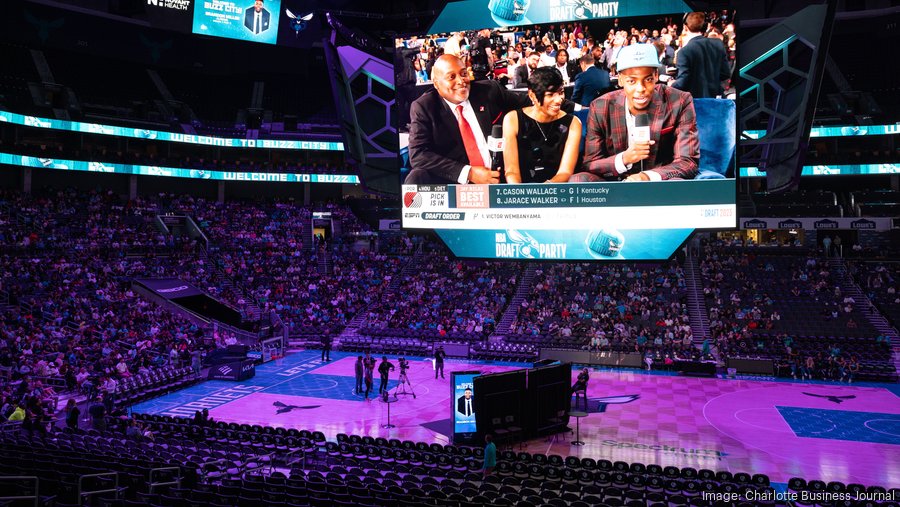 AWESOME! Hornets Chairman Michael - Charlotte Hornets