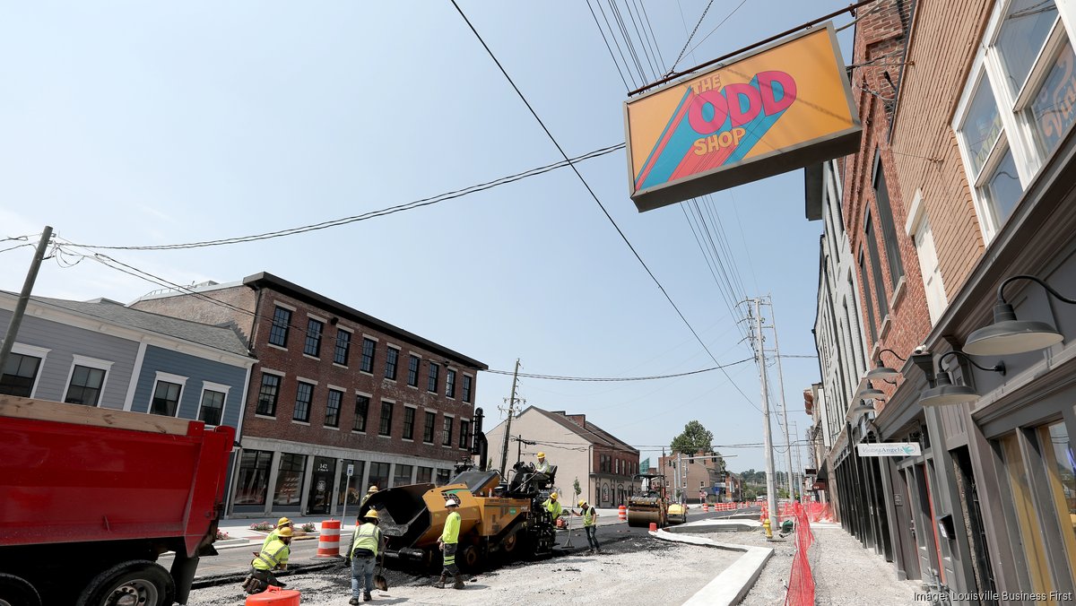 Main Street construction in New Albany forces businesses to get