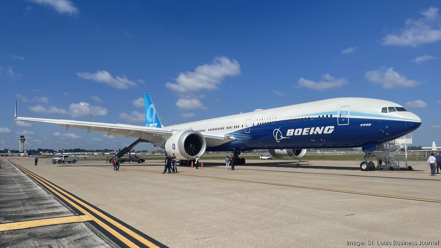 https://media.bizj.us/view/img/12545136/boeing777*900xx3600-2025-0-338.jpg