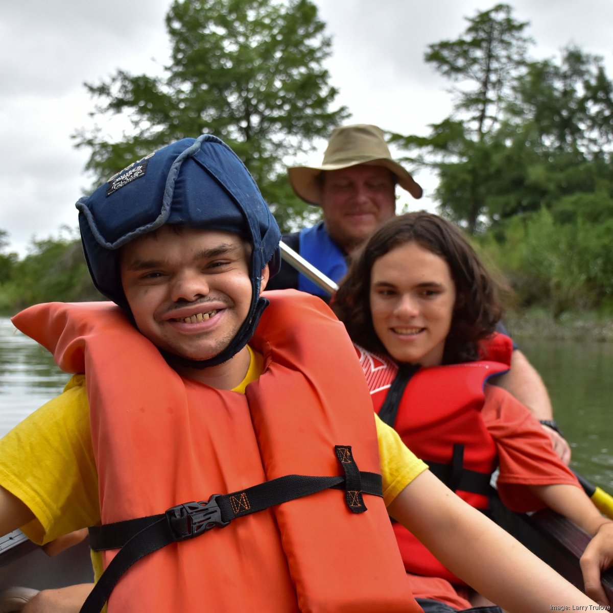 Milwaukee father urges life jacket safety five years after son's