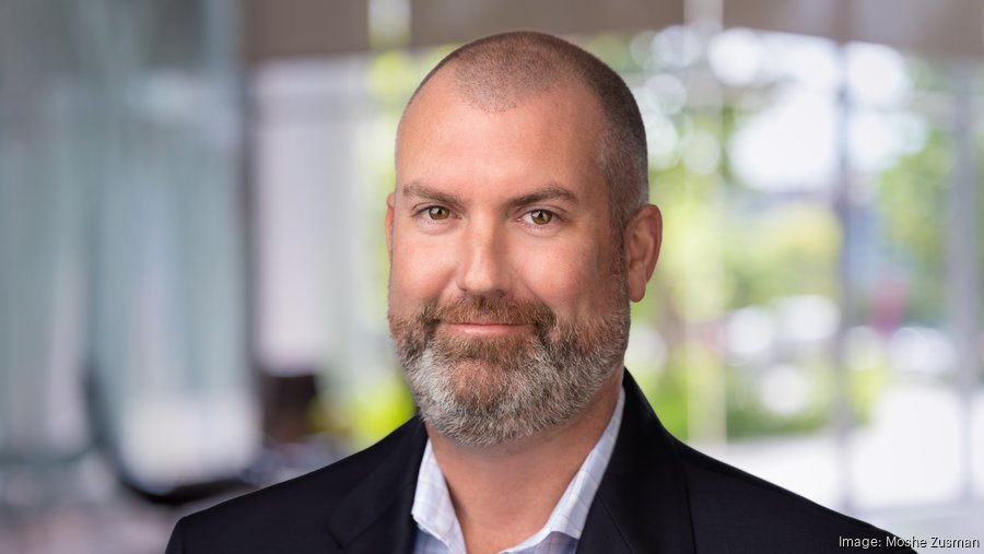 Steve Crowder replacing Steve Donohoe at Donohoe Construction