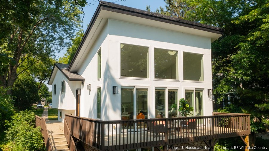 Inside a renovated home on Okauchee Lake listed for 1.5M Open House