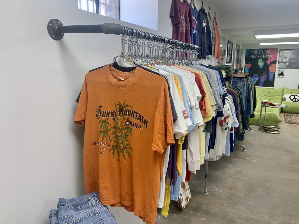 Salem Sportswear – Recycle Boutique
