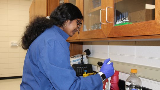 Furthering biotechnology education: STLCC, Danforth Center develop high school program