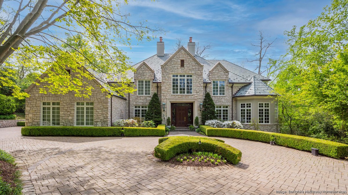 This Upper St. Clair home is for sale for 2.3M (photos) Pittsburgh