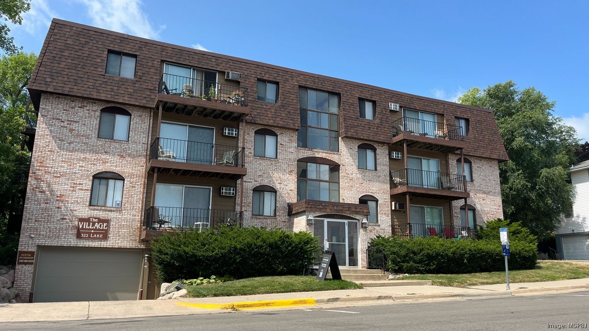 Excelsior apartments with views of Lake sold to Hegenes