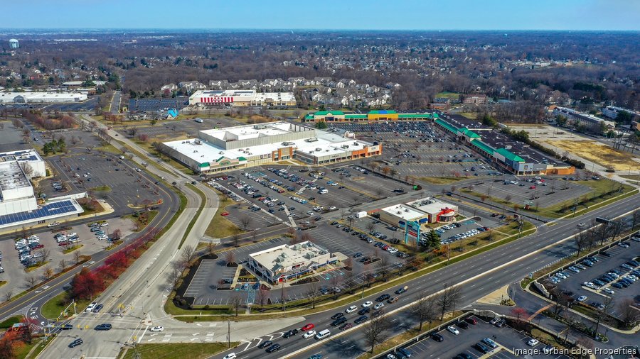 Thrift store Savers signs 25,000SF lease at The Plaza at Cherry Hill