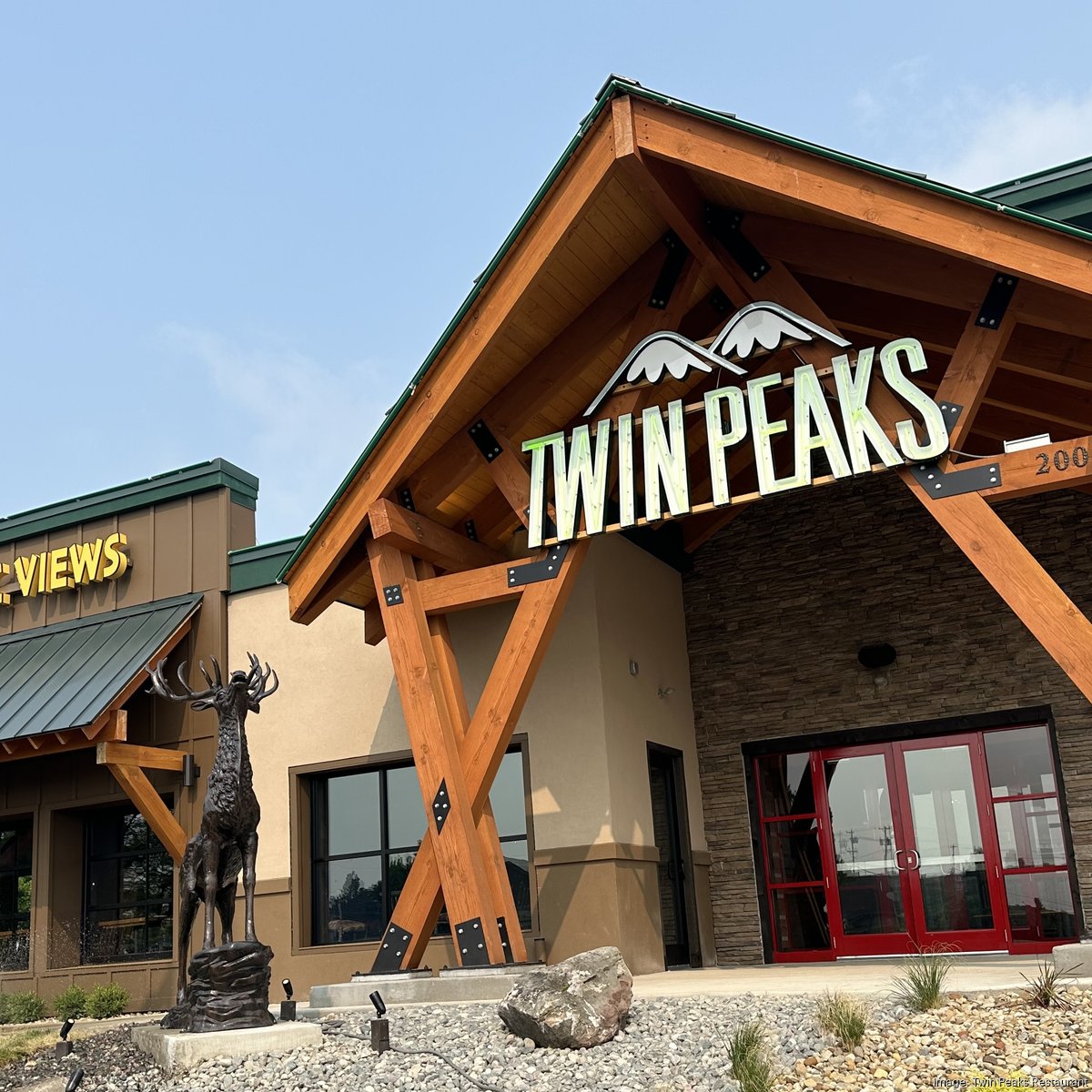 Twin Peaks Opens First Louisville Location