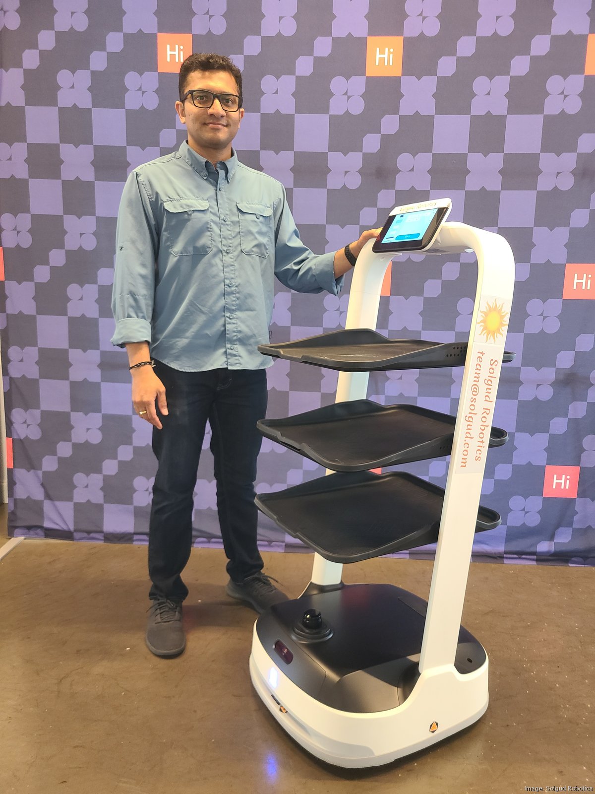 Robots for restaurants Harvard Innovation Labs Solgud gives a chance