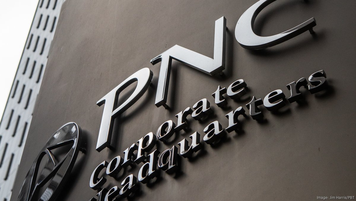 PNC, after announcing layoffs, expects cost savings of 725 million in