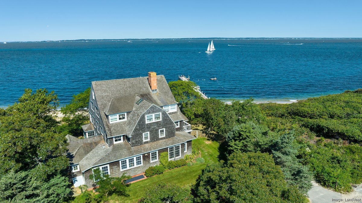 A 'grande dame' Martha's Vineyard home is on the market for just under