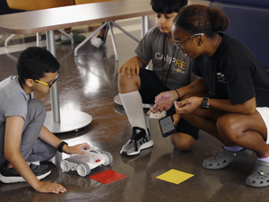 Middle school students get hands-on tech experience as Houston Christian University hosts STEM program