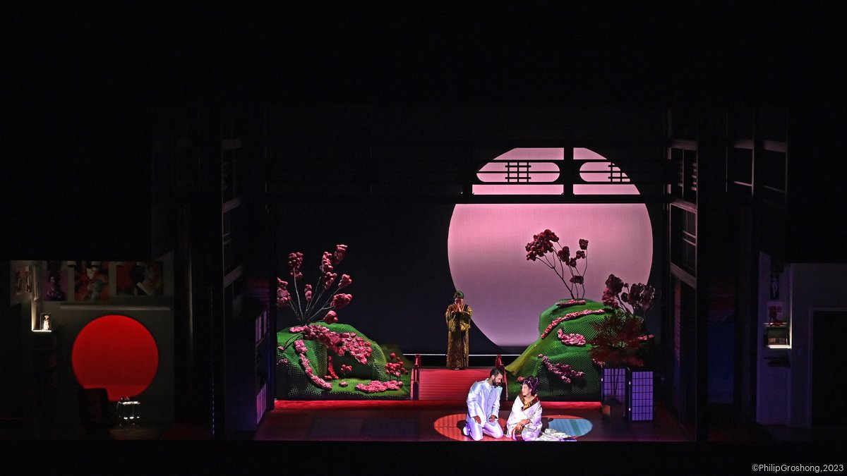 ‘Madame Butterfly’ dazzles as Virtual Reality fantasy Cincinnati