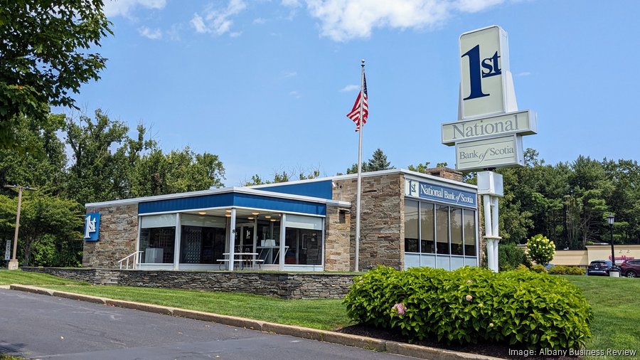 1st National Bank of Scotia hires Randy Marsicano and Hamza Qadir
