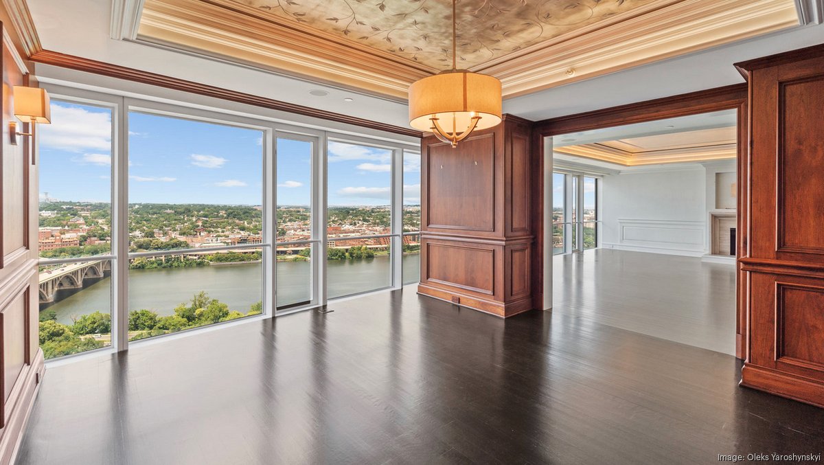 Rosslyn condo owned by Booz Allen chairman sells for Virginia record