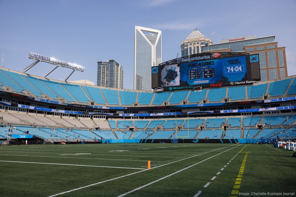 Bank of America Stadium transitioning to artificial turf before Carolina  Panthers' 2021 season - ESPN