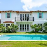 Venture capital exec pays $17 million for Palm Beach mansion with elevator (Photos)