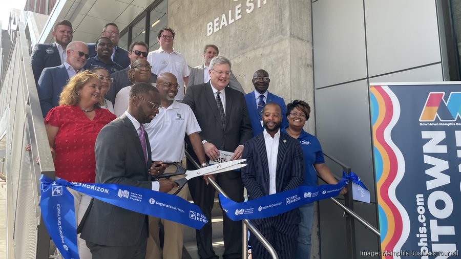 Downtown Mobility Center opens, adding nearly 1,000 parking spaces to