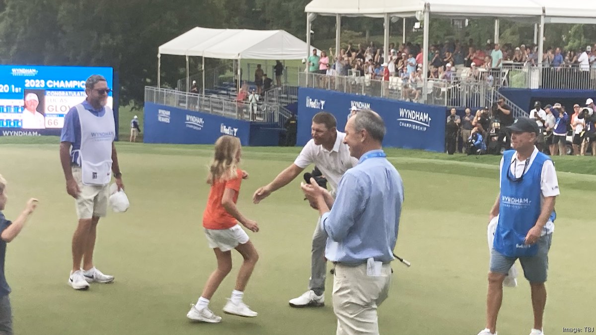 Horschel, Glover tied for the lead at Wyndham Championship